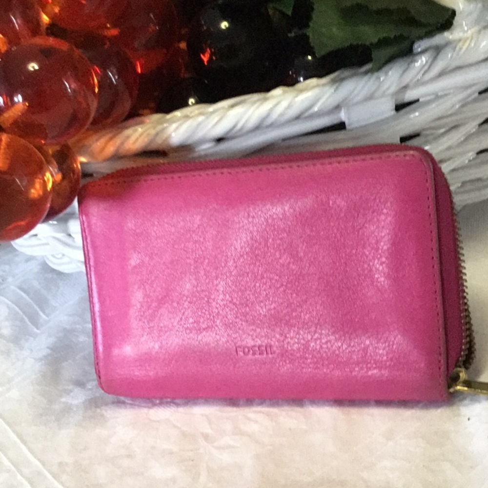 FOSSIL wallet